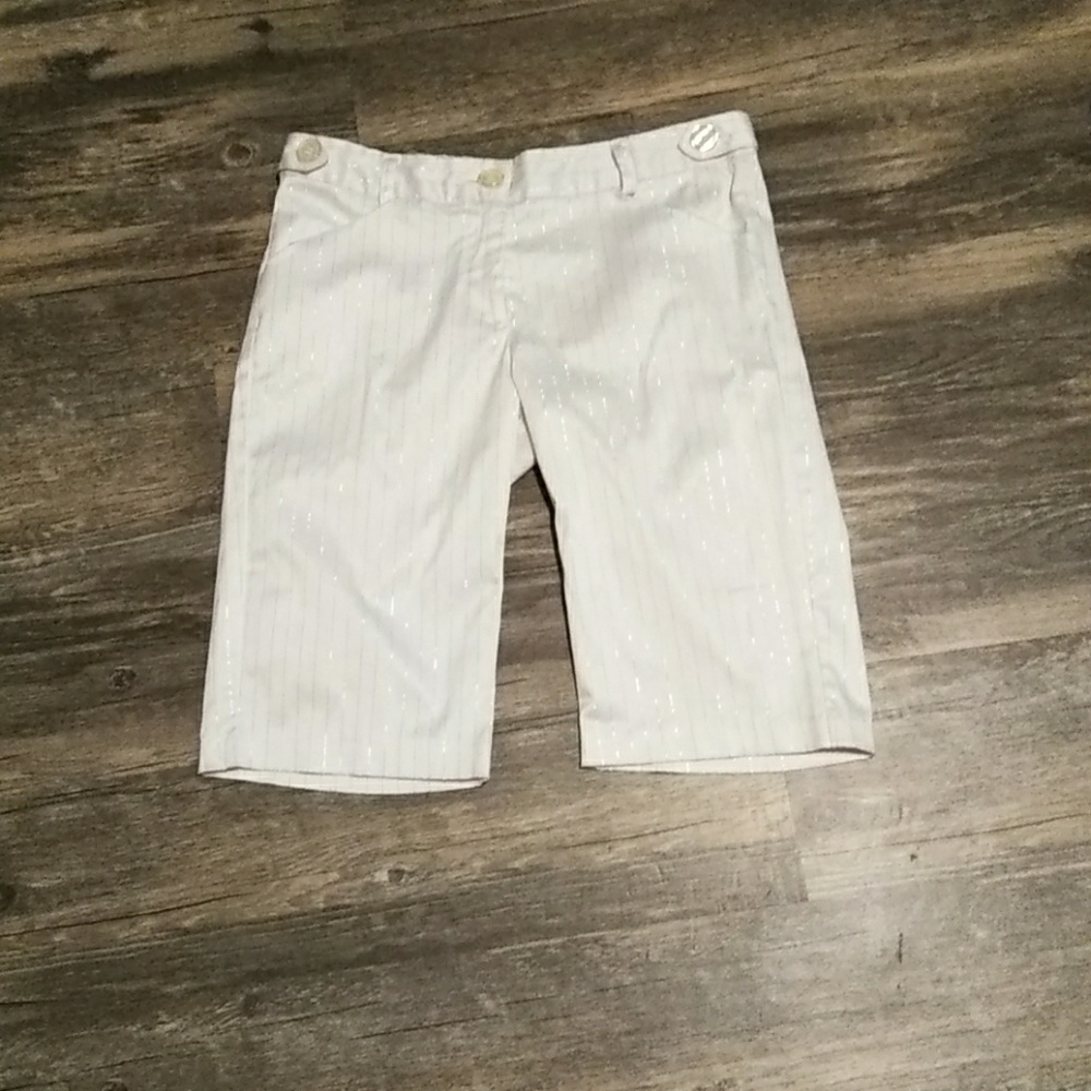 Two piece set - Picture 2 of 4
